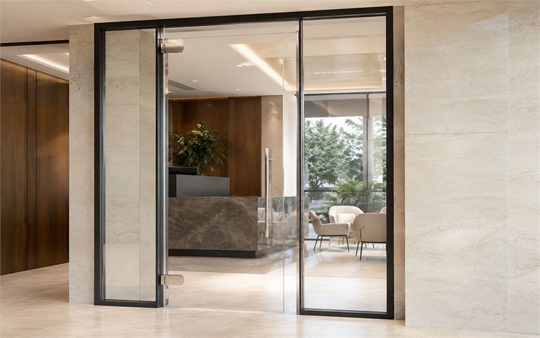 Puertas de Cristal — DecoHouse Santiago